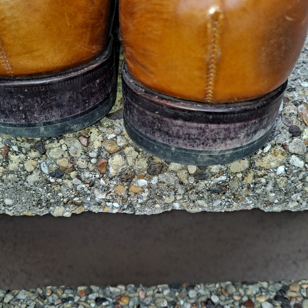 Charles Tyrwhitt Shoes, size 9. Brown in color. - Picture 10 of 14